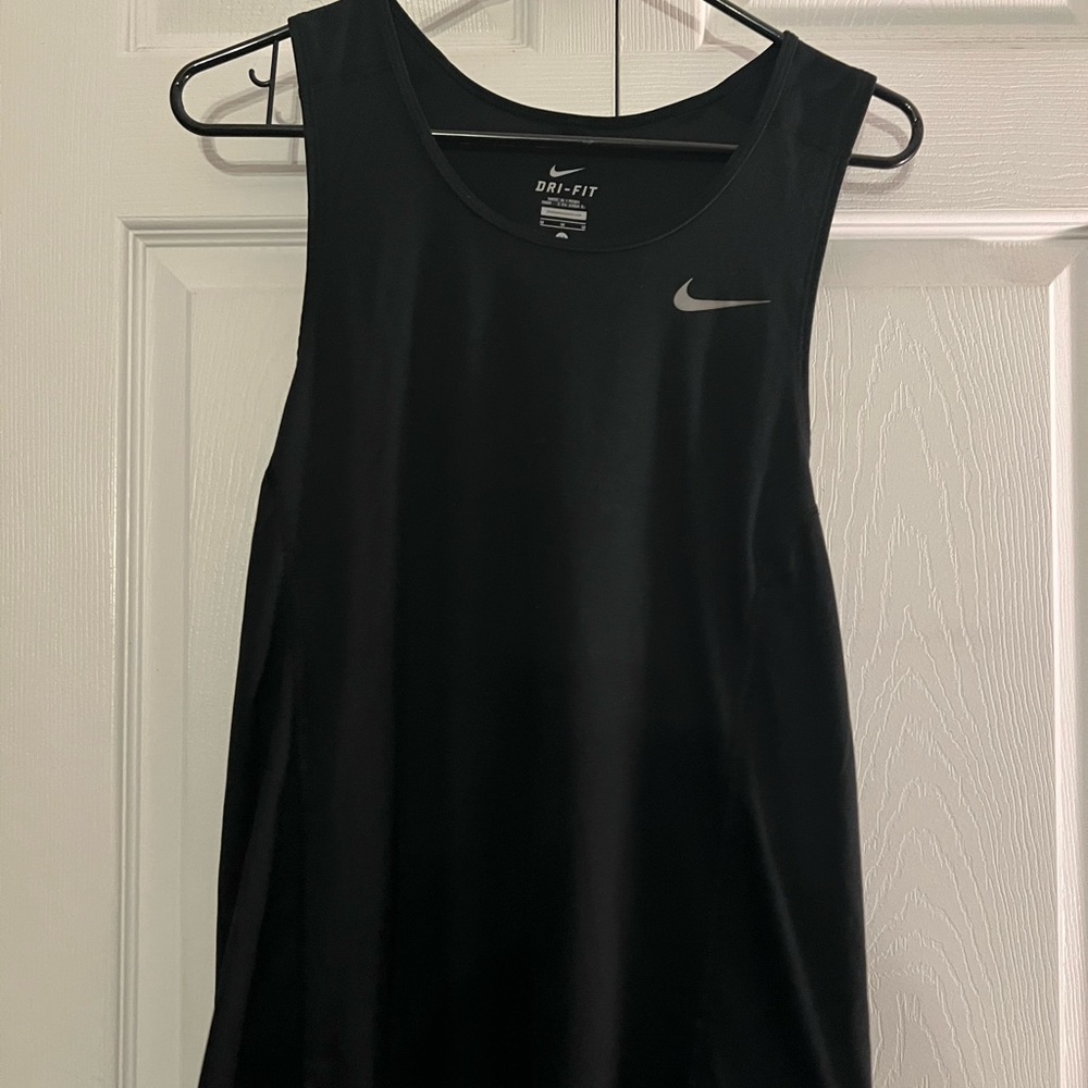 Nike/Barry’s Bootcamp tank top